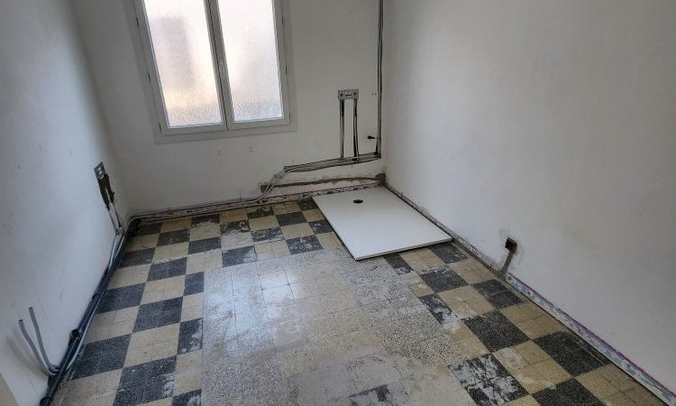 Rénovation complète de salle de bain à Salon-de-Provence